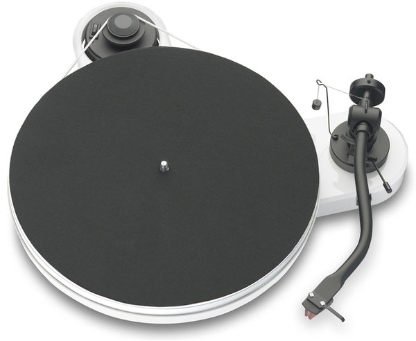 Platine vinyle Pro-Ject RPM-1.3 G�nie + Ortofon 2M RED