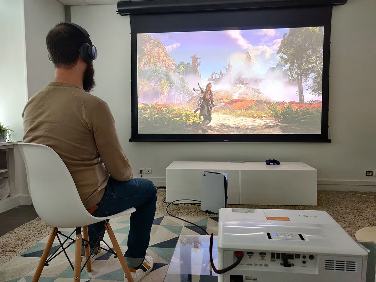 vidéoprojecteur laser Optoma UHZ50  vidéoprojecteur laser Optoma UHZ50