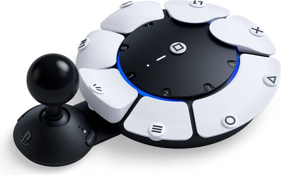 La PlayStation Access permet aux joueurs en situation de handicap d'utiliser la PS5. Elle est capable de s'adapter à tous les types de handicap grâce à ses nombreux accessoires.